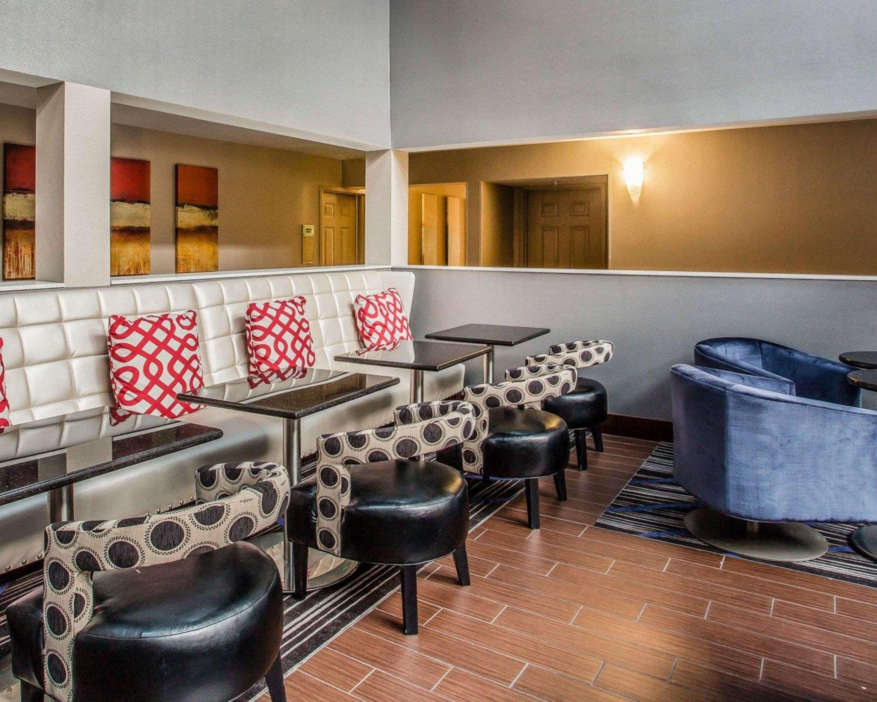 Quality Suites Nashville Airport Exterior foto