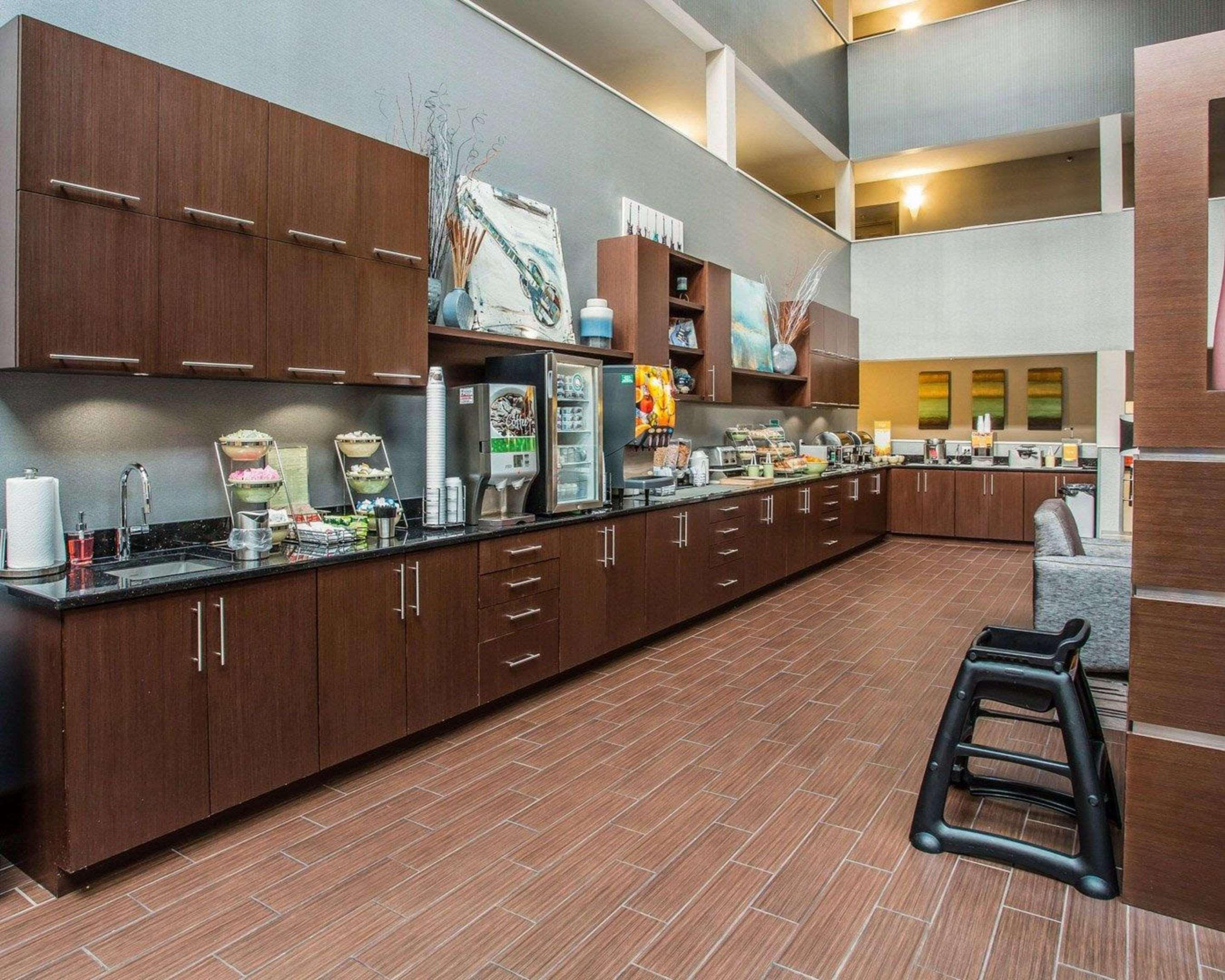 Quality Suites Nashville Airport Exterior foto