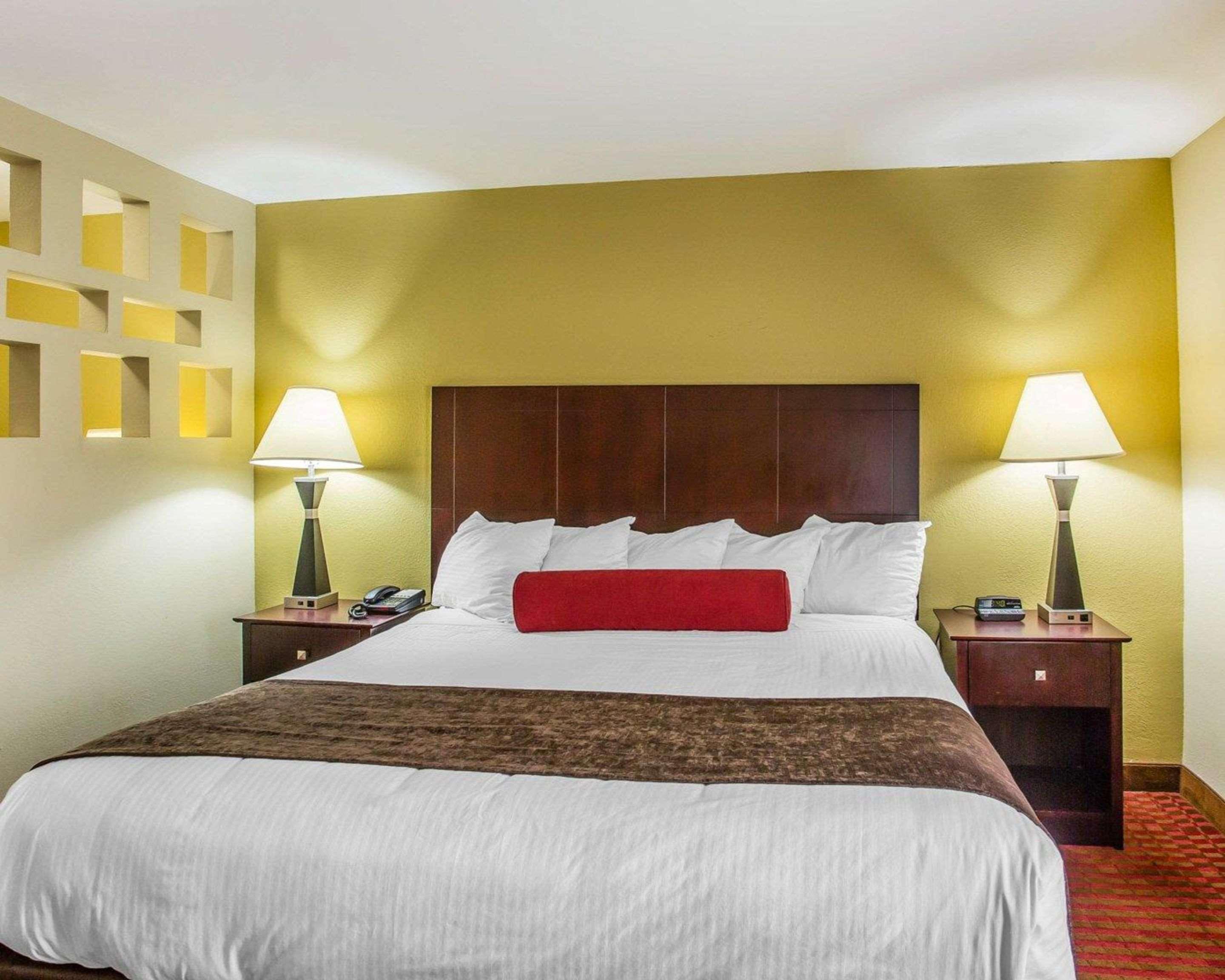 Quality Suites Nashville Airport Exterior foto