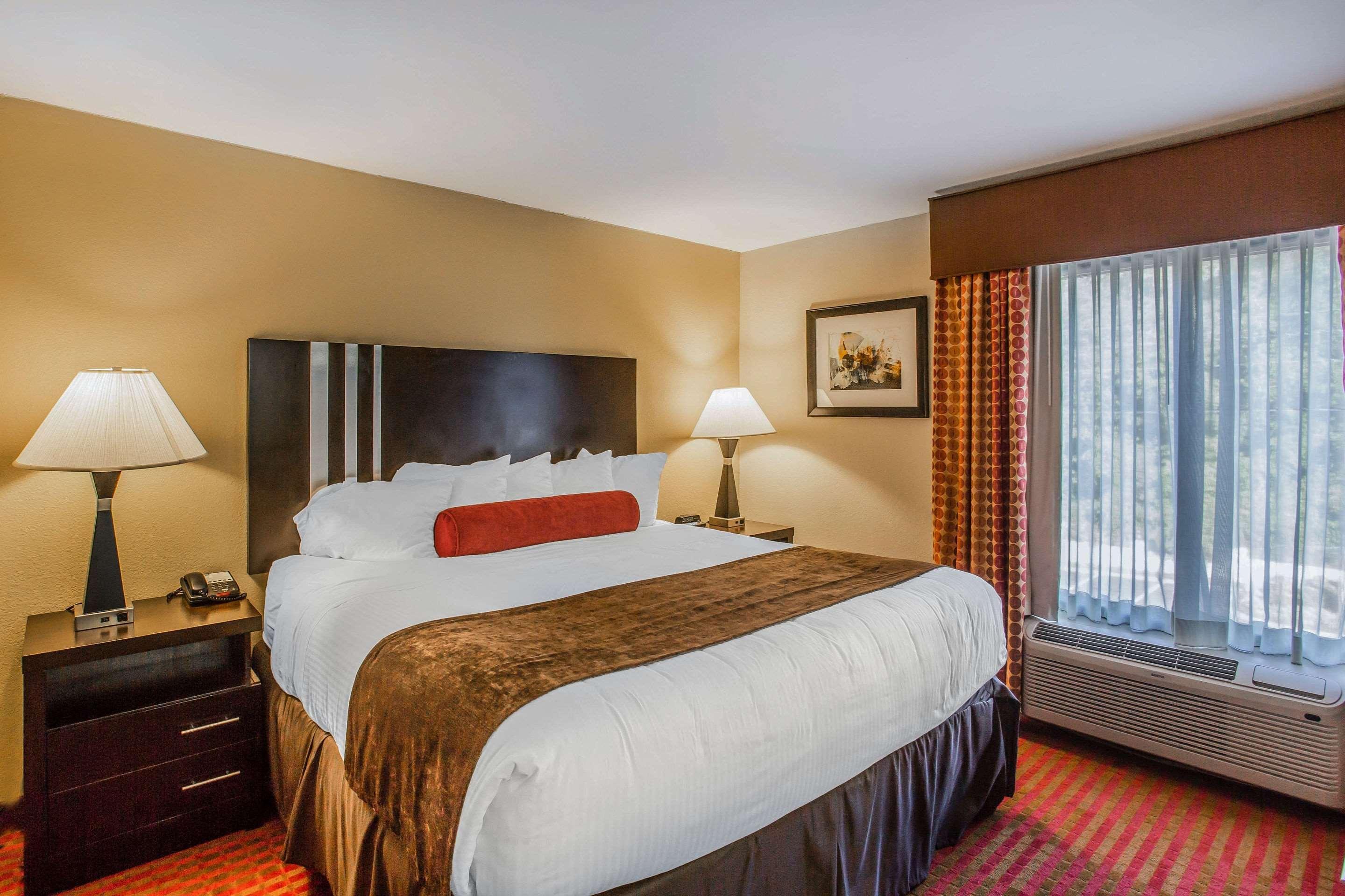 Quality Suites Nashville Airport Exterior foto