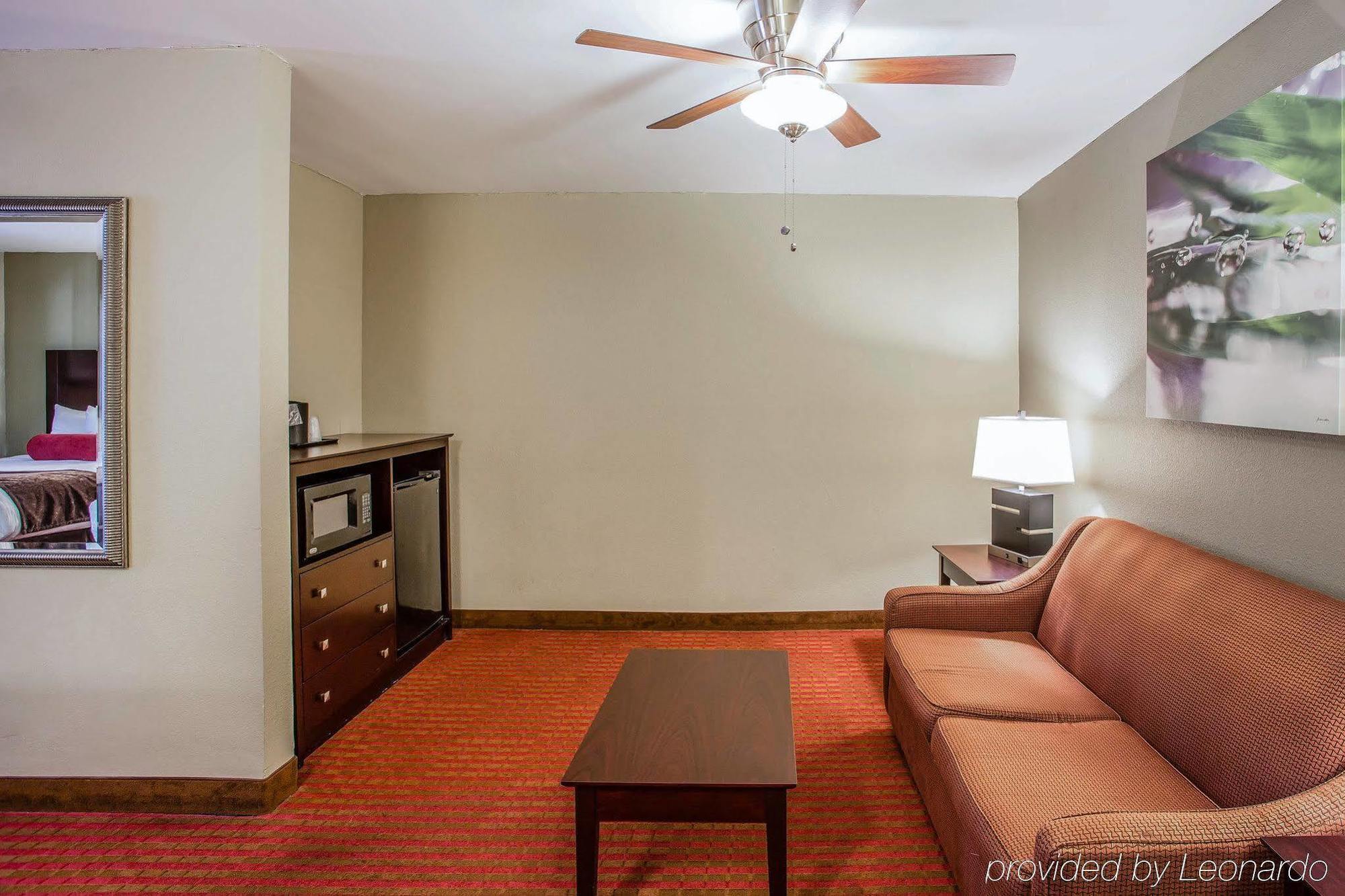 Quality Suites Nashville Airport Exterior foto